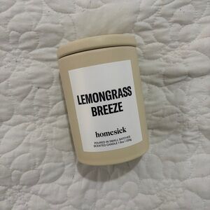Homesick Lemongrass Breeze Candle